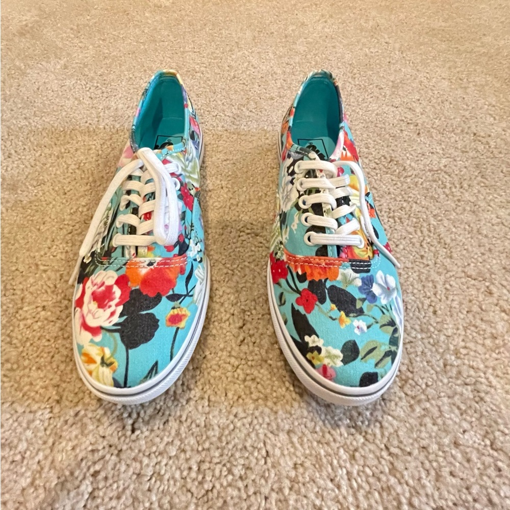 Authentic Vans in Floral Print